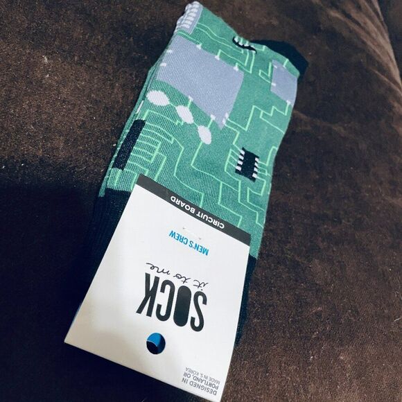 3 Pairs Sock It To Me Mens Novelty Socks Sasquatch Love, Circuit Board, Chem Lab - Picture 7 of 7